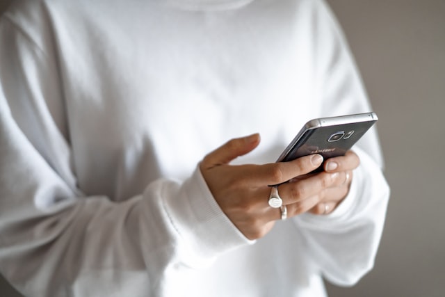 やばい電話占いサイトや占い師に引っかからない方法